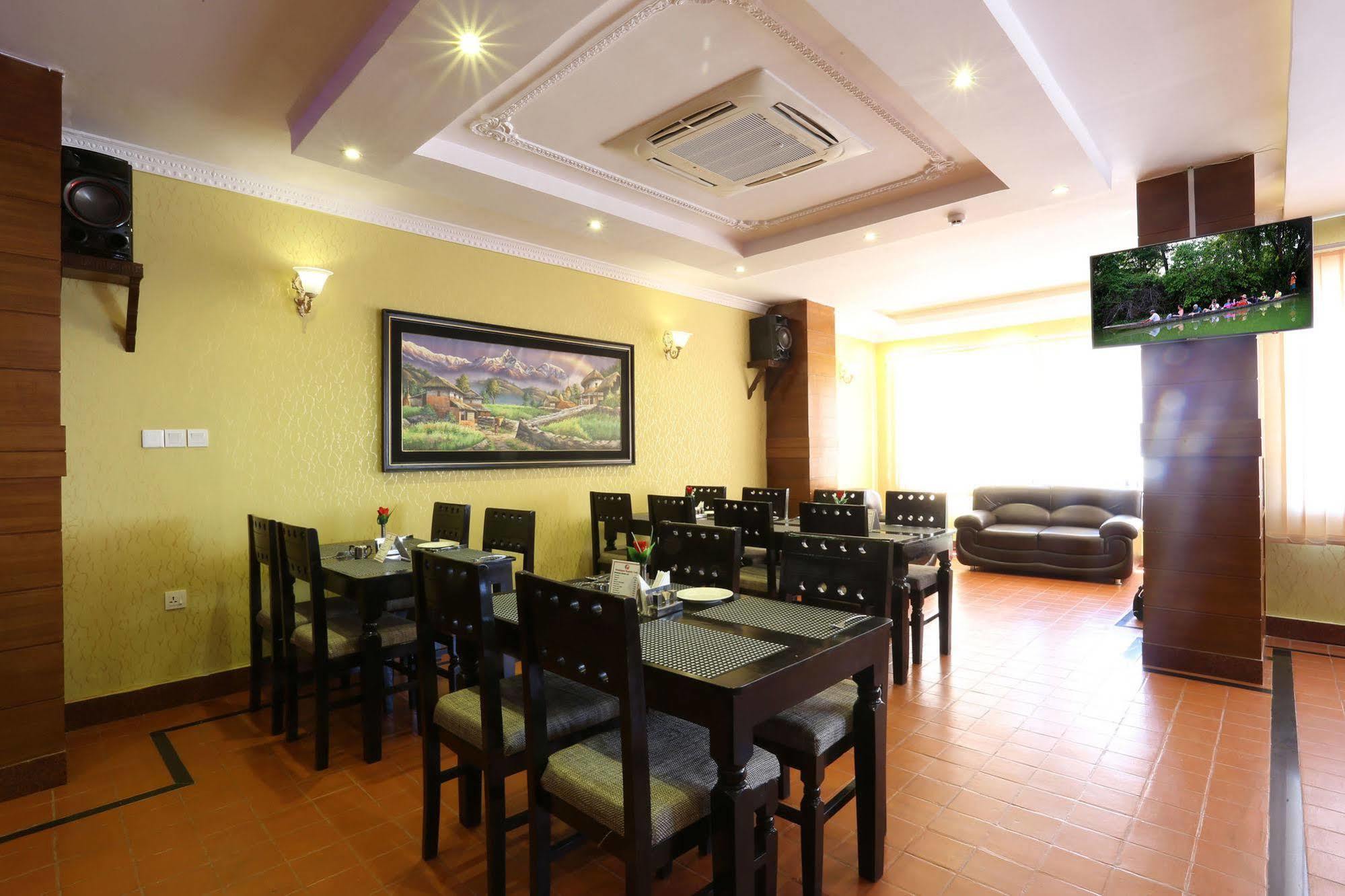 Hotel Pokhara Goodwill Ngoại thất bức ảnh